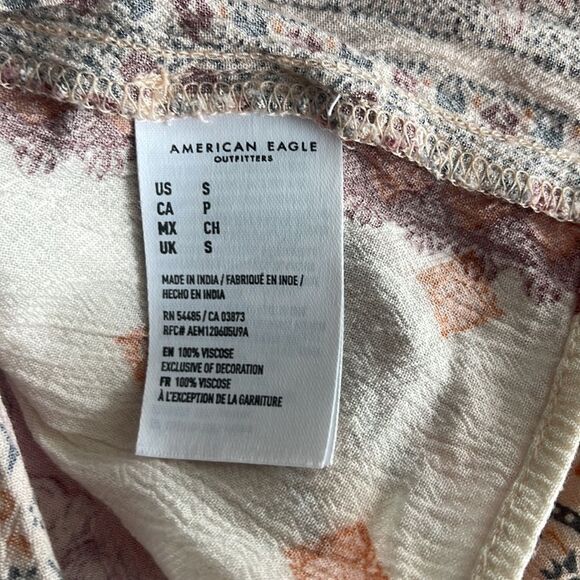 American Eagle Women’s Small Boho Chic Embroidered Tassel Detail top - Picture 9 of 10